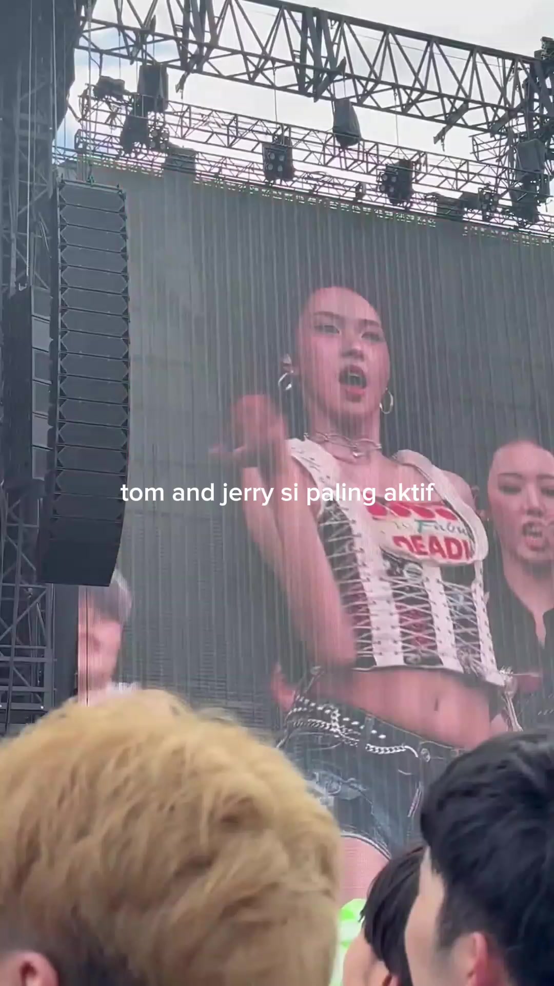 @,