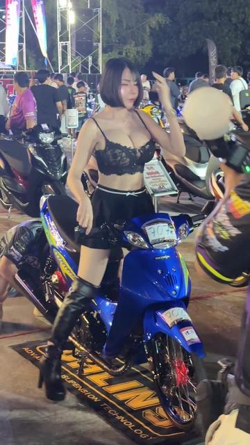 @DJ🎧เอแคลร์🎧
