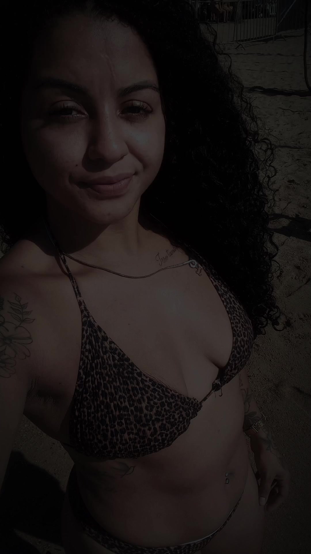 @Tain&aacute; baixinha 😏❤️
