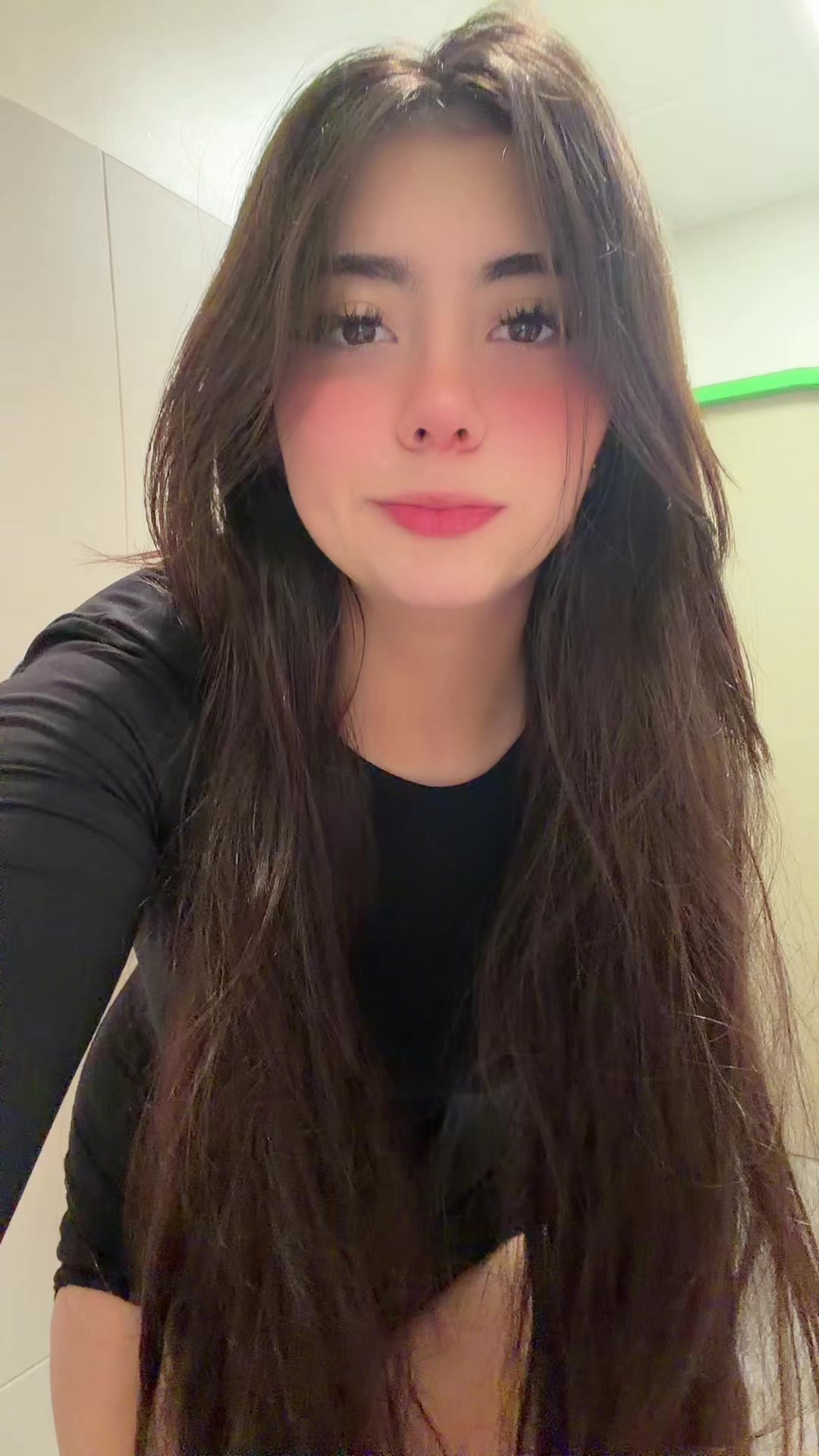 @Elenita
