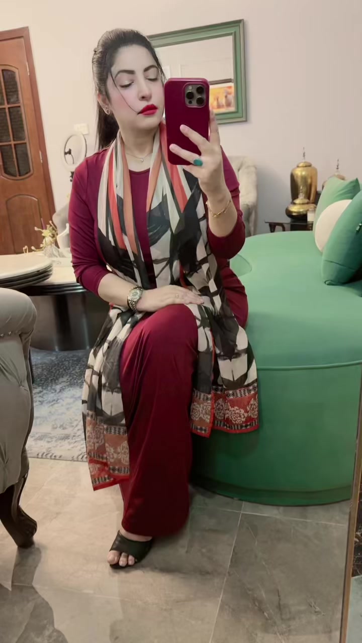 @Uzmaa tahir