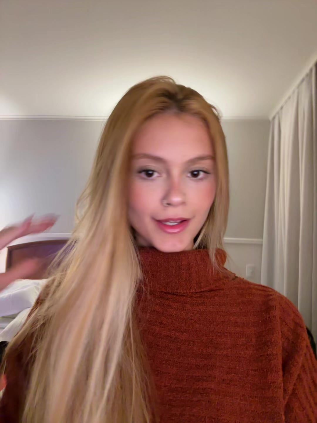 @Clara_branquinhoo