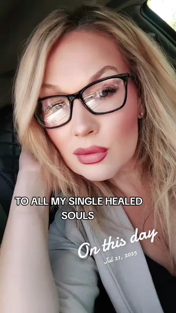 @Melissa kay🌻