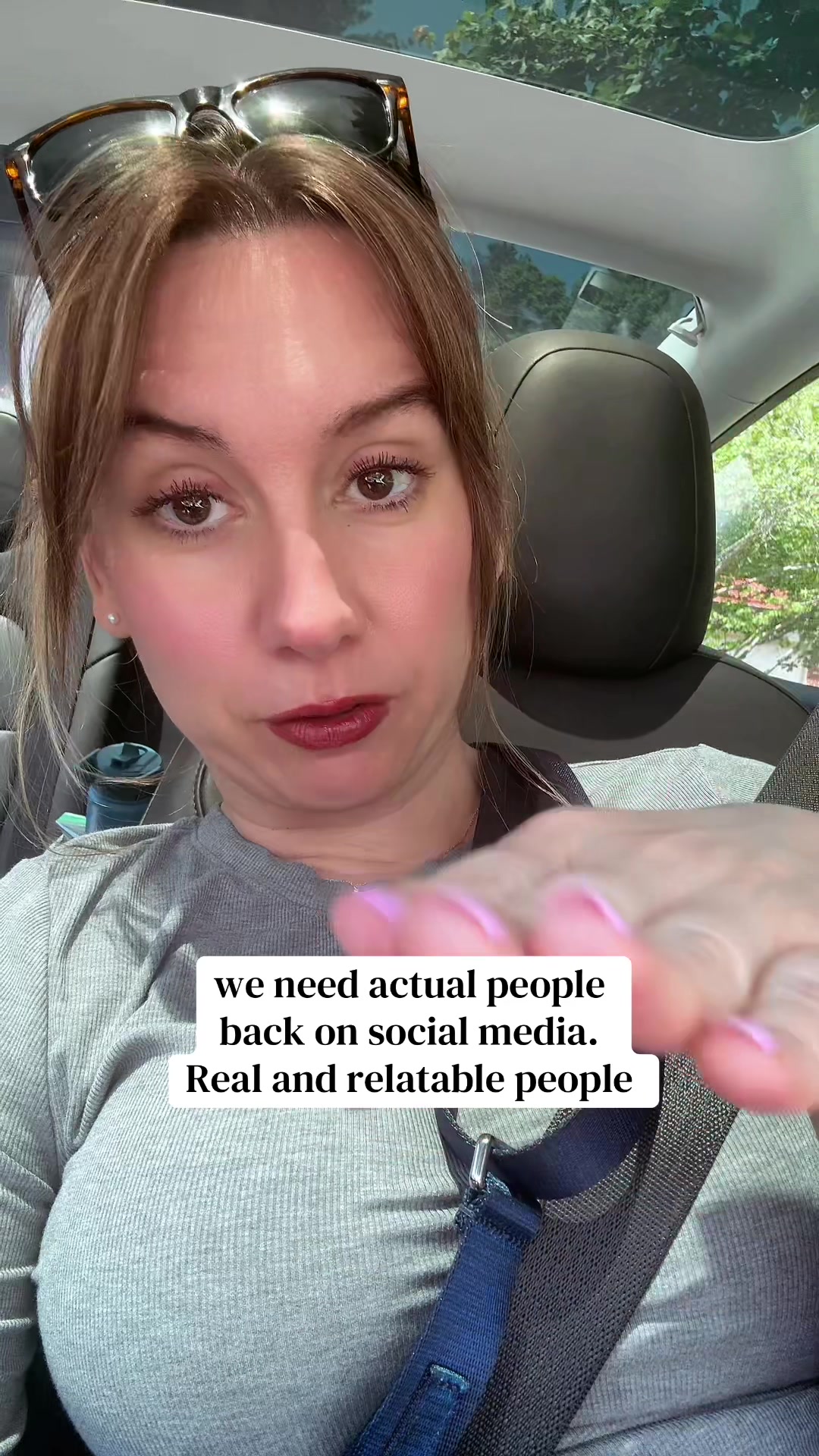 @Regina Knows | Business