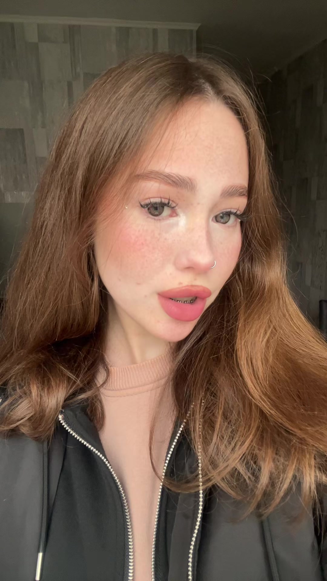 @алинка