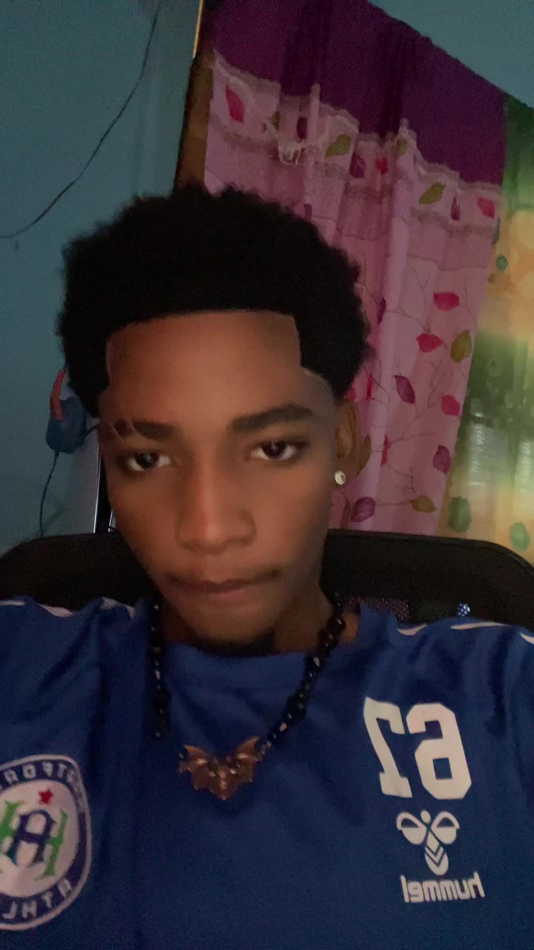 @Tieno