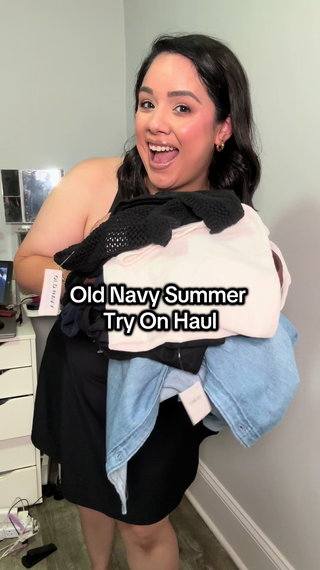 @Xochitl | Latina Creator