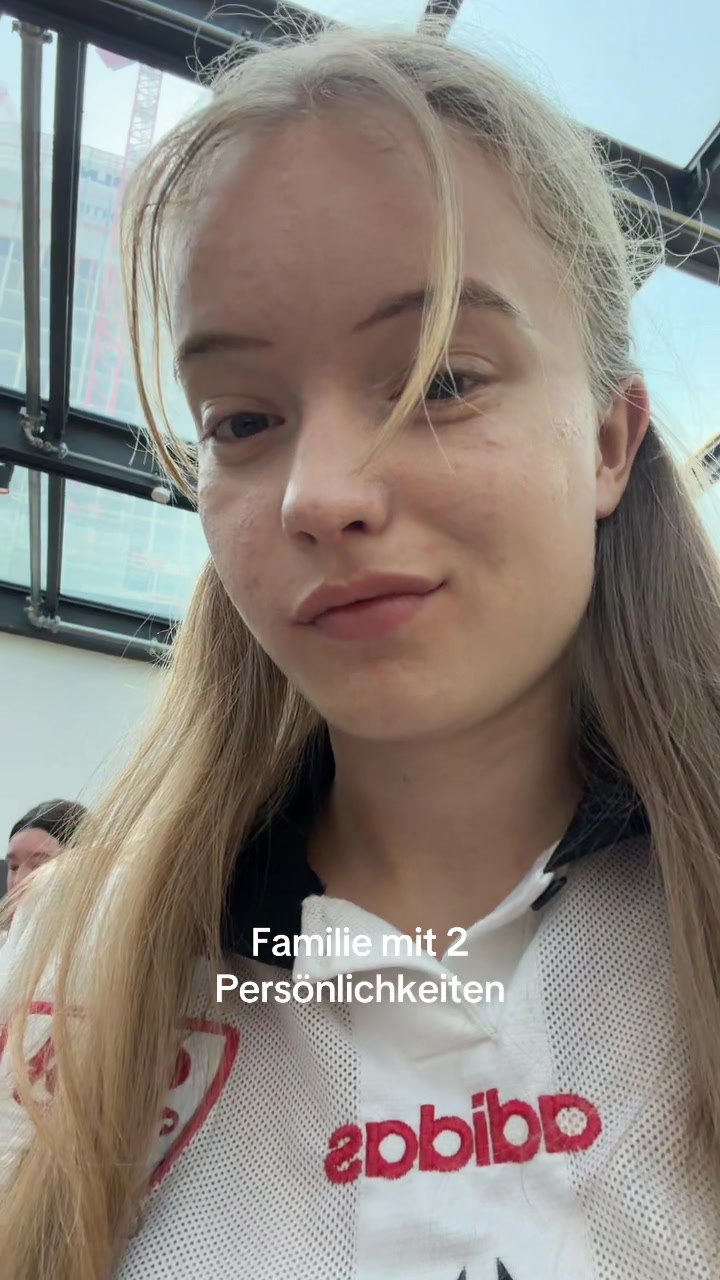 @marielealucy