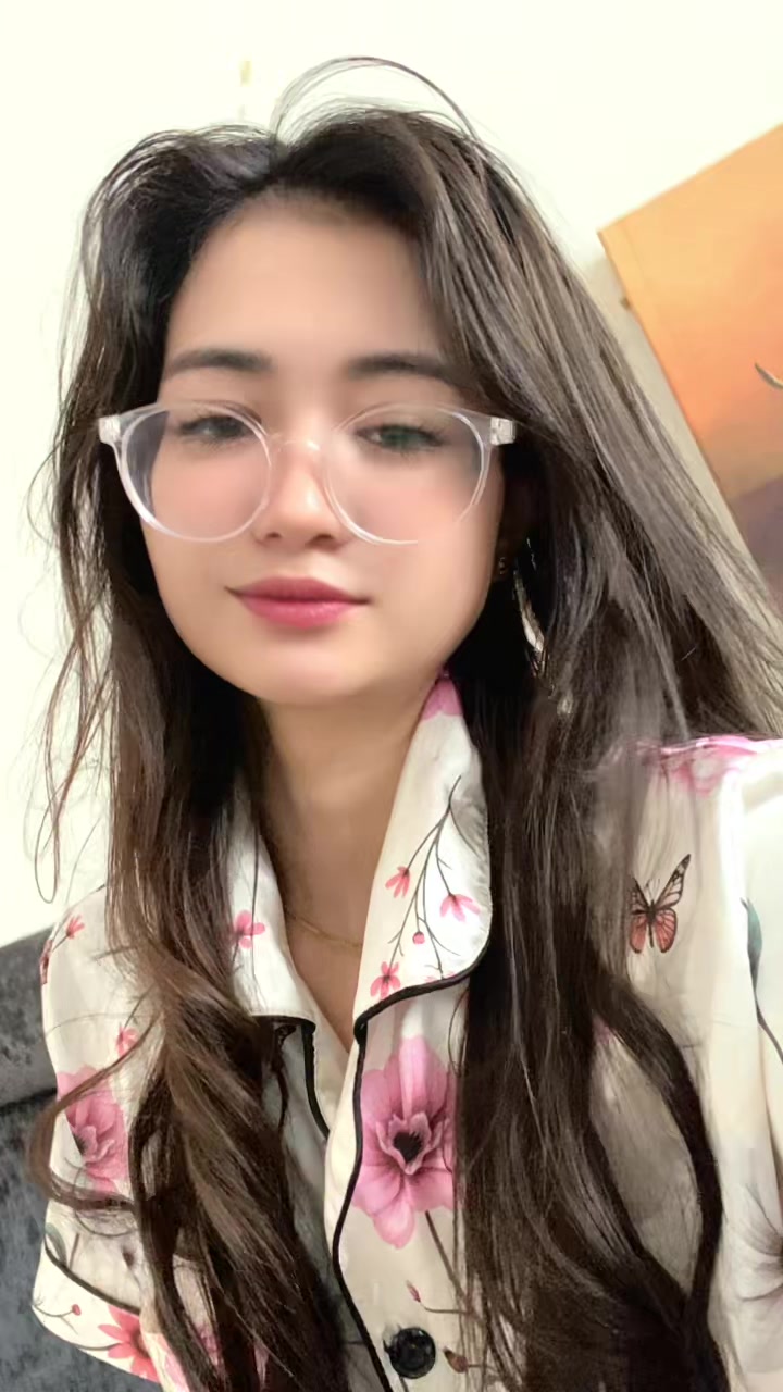@SABRINA✈️💙🦋