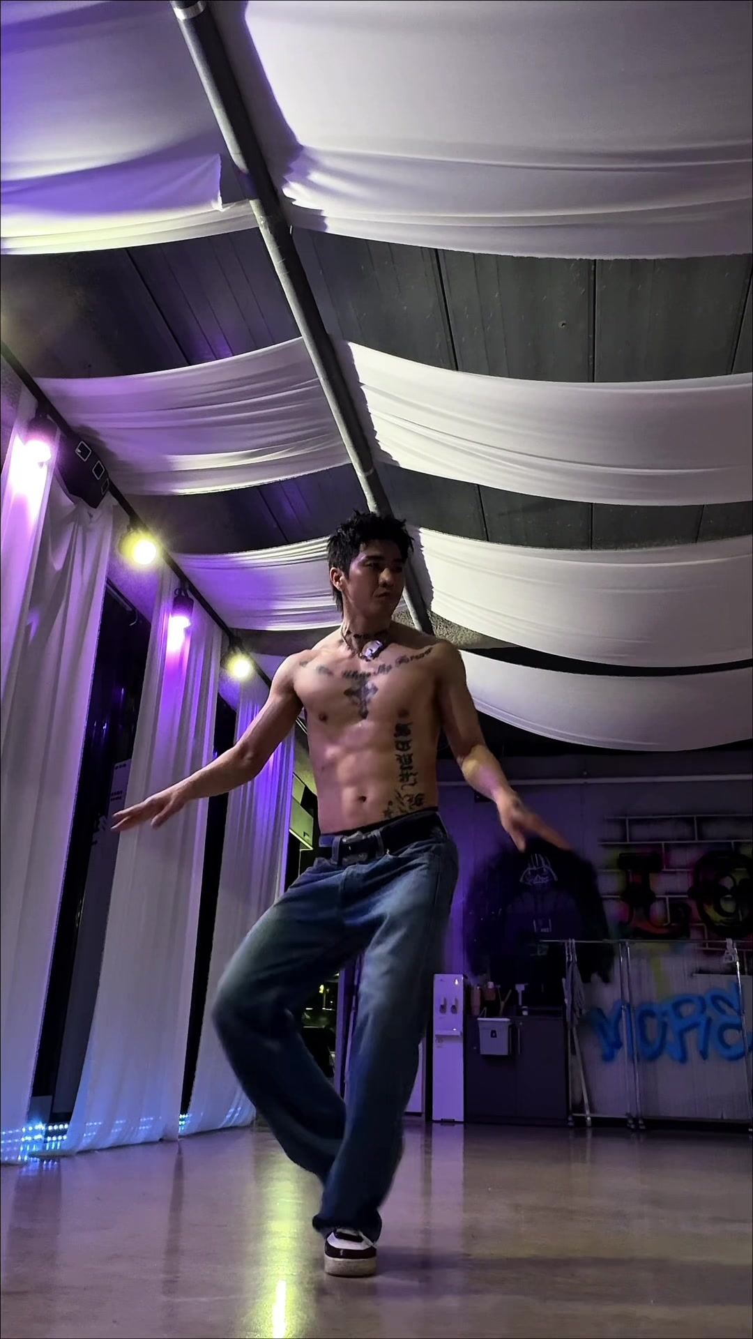 @81 Dad๐ฐ๐ท(Young D)