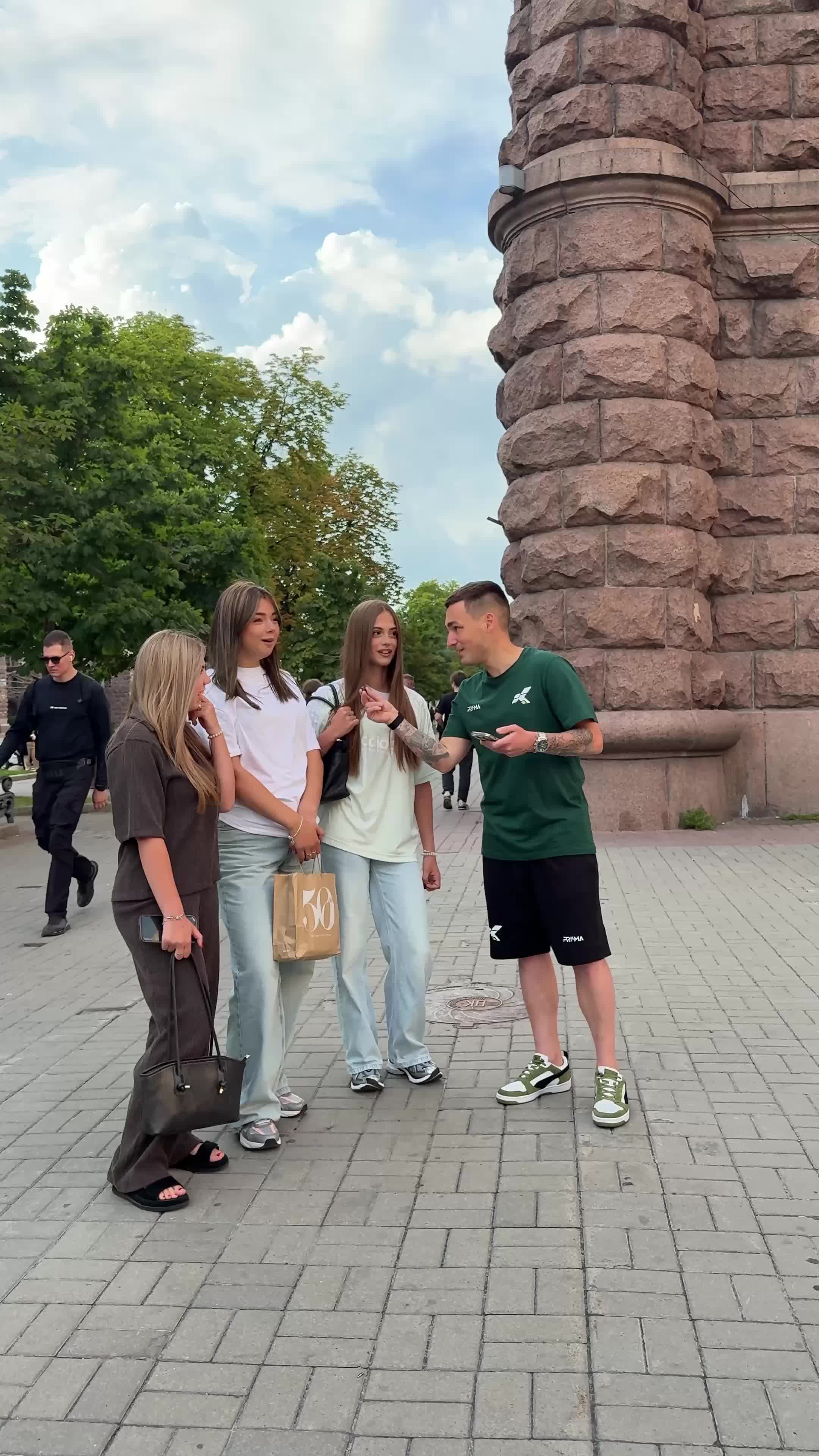 @Футбольний блогер 🎥