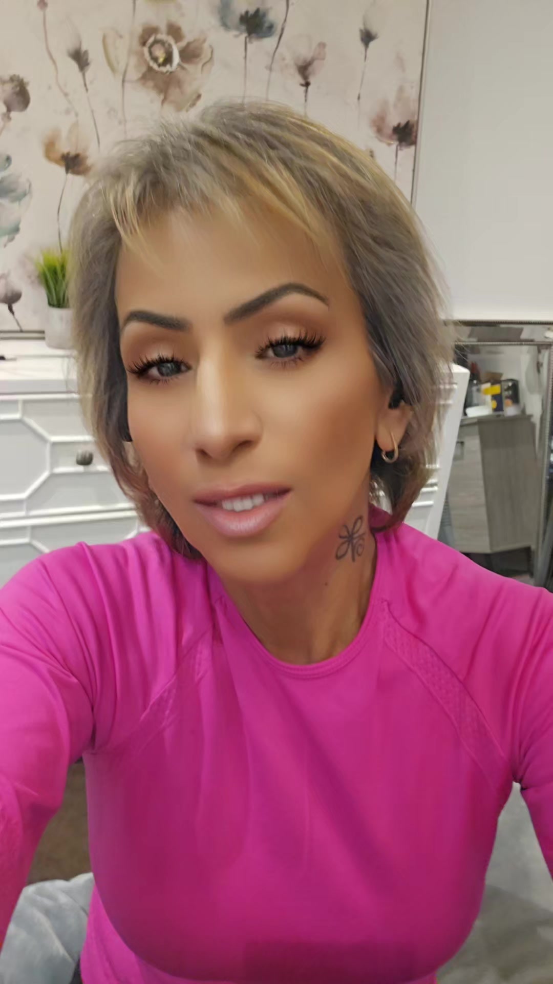 @Dee