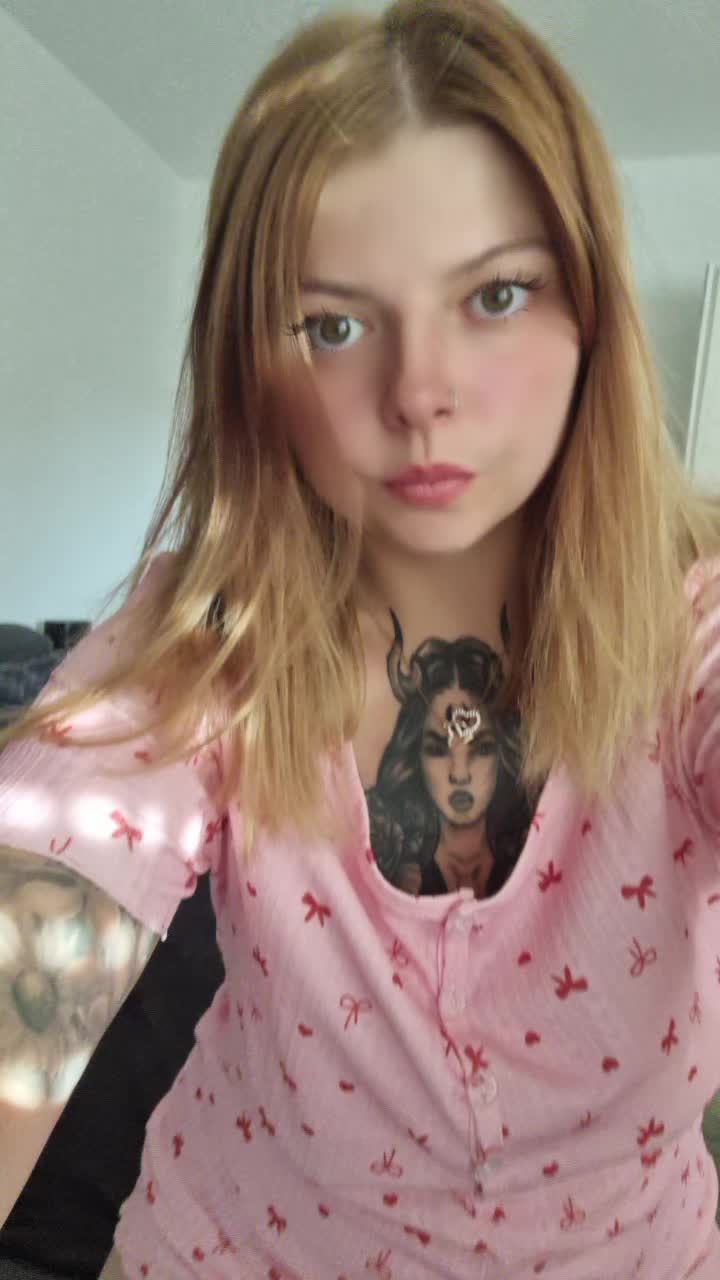 @Peach_Janina