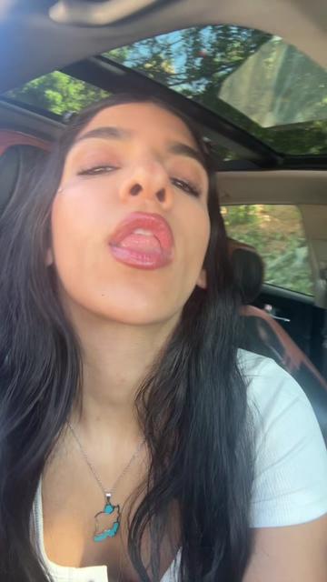 @Aryana