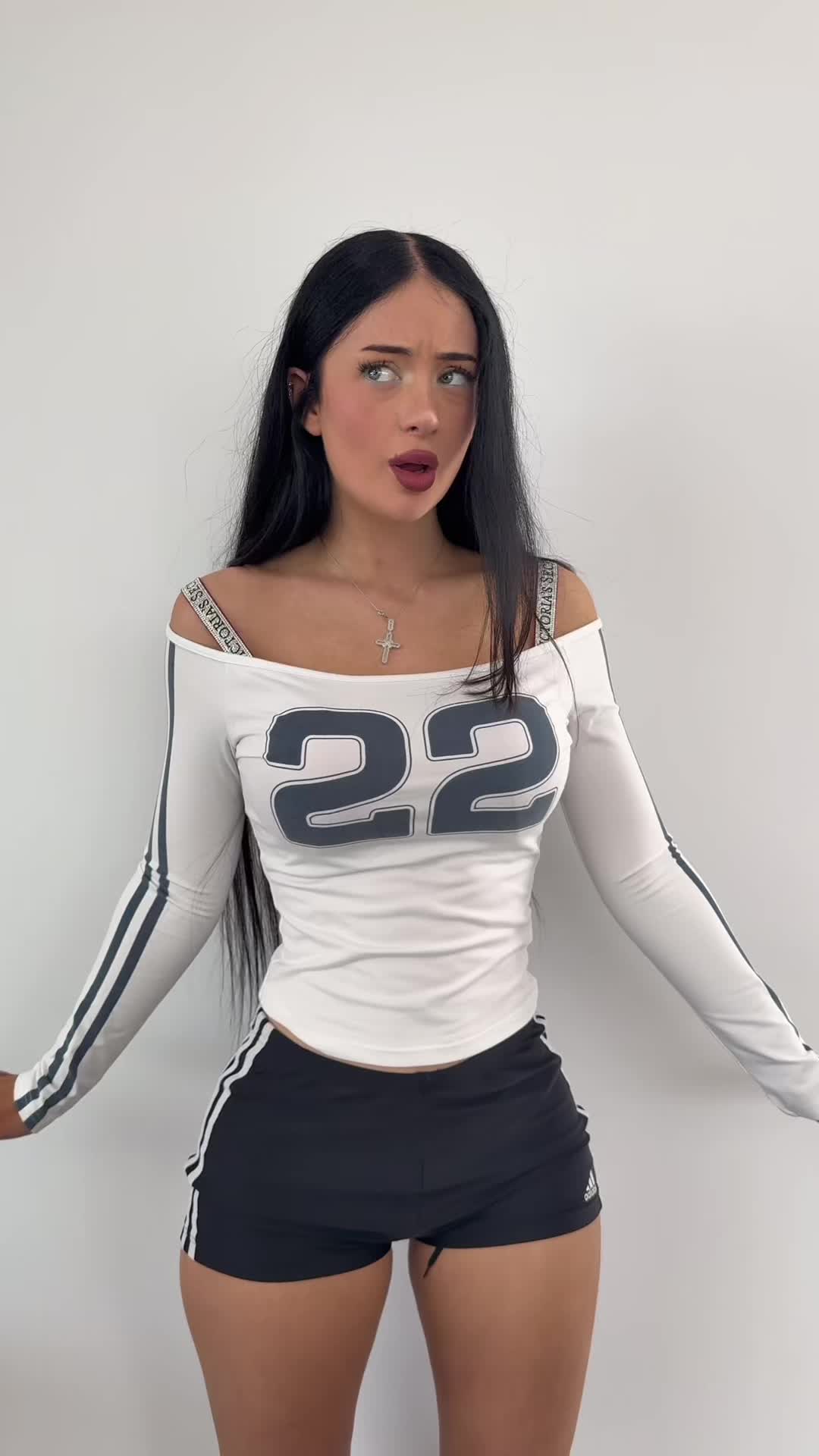 @lillyabellaa