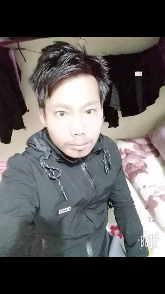@RaZ bOoN .cY (•_•) Vai