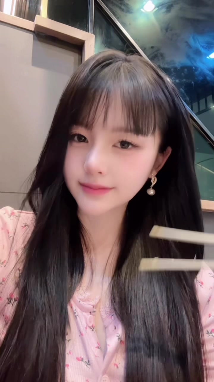 @HomHun👑 ༘⋆✿