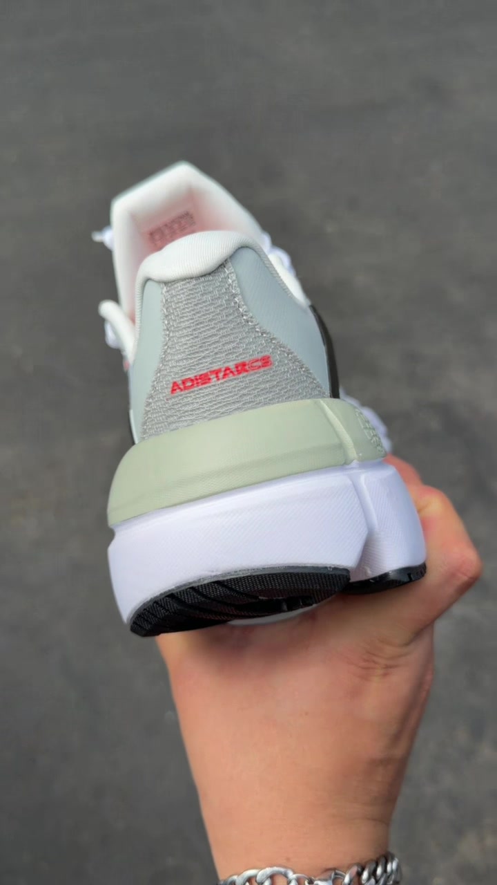 @TONYSNEAKERS