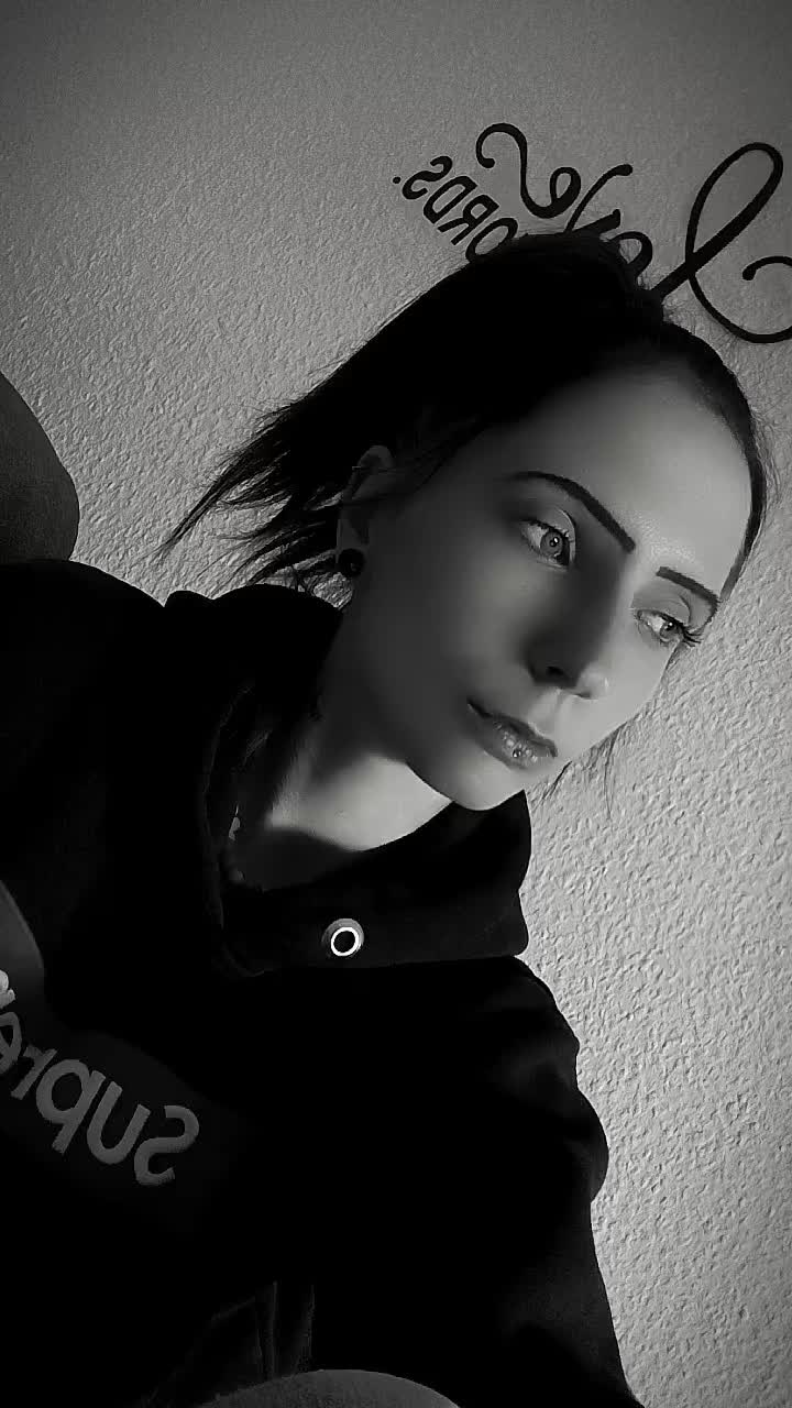 @❤️🖤