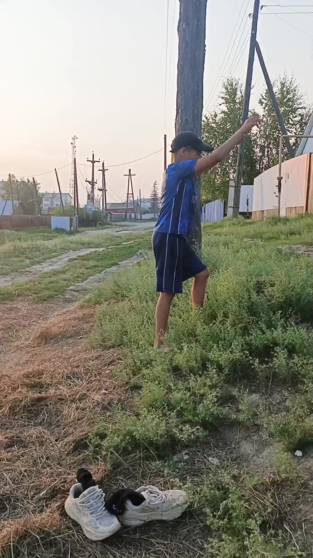 @nazarovv.