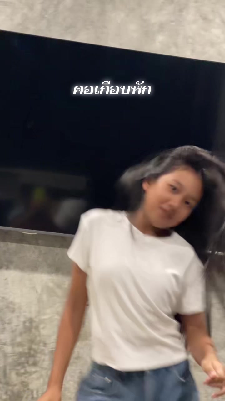@VeedaBassist