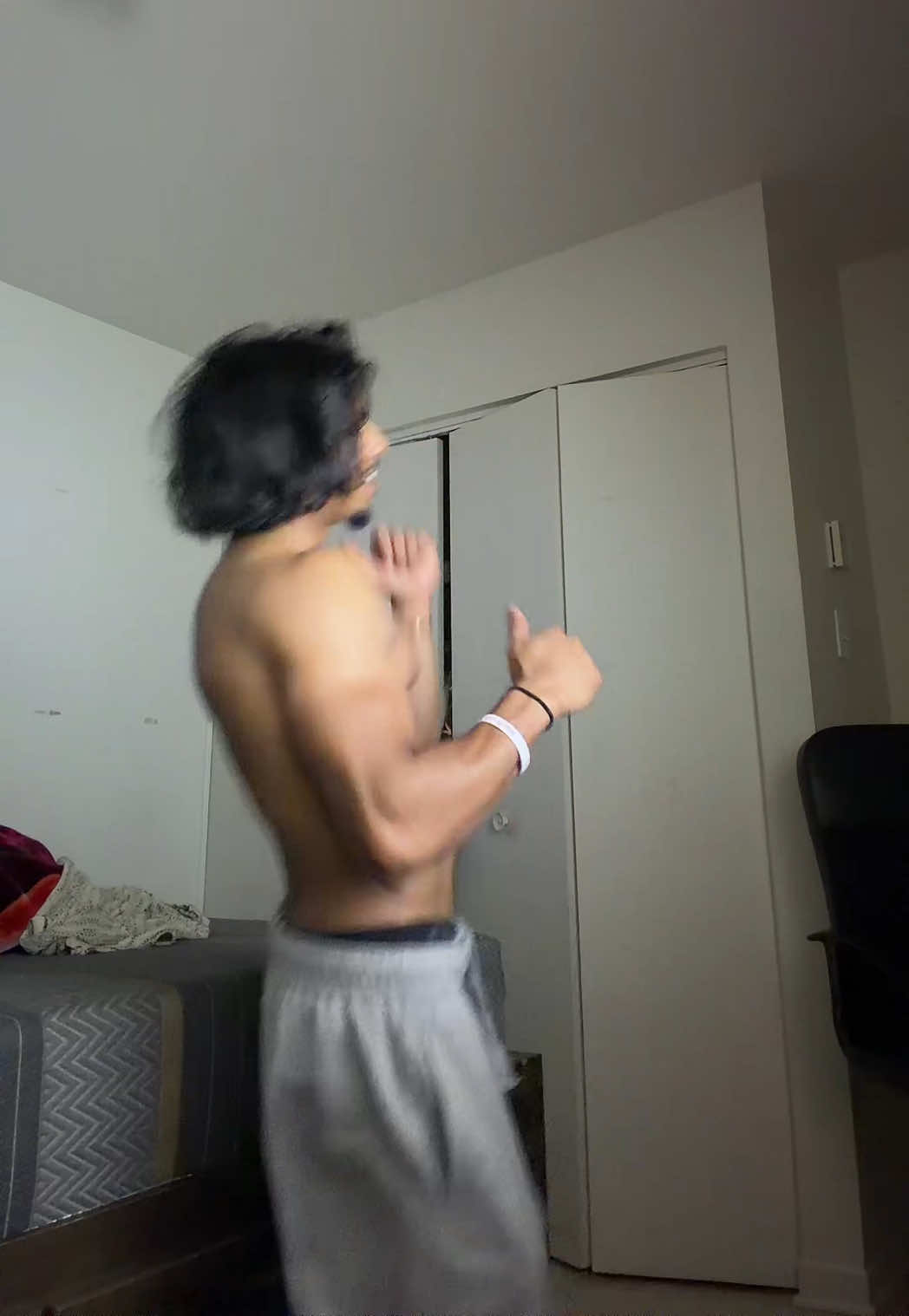 @tiako.laz