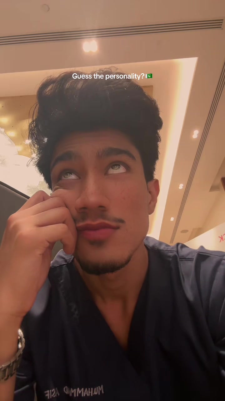 @𝐌𝐞𝐞𝐫𝐚𝐧🕊️