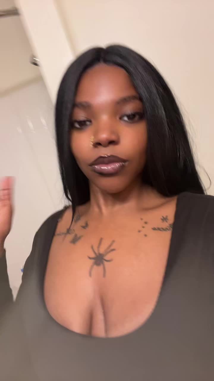 @...