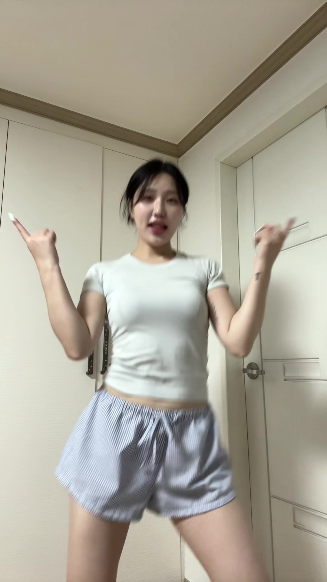 @anoey