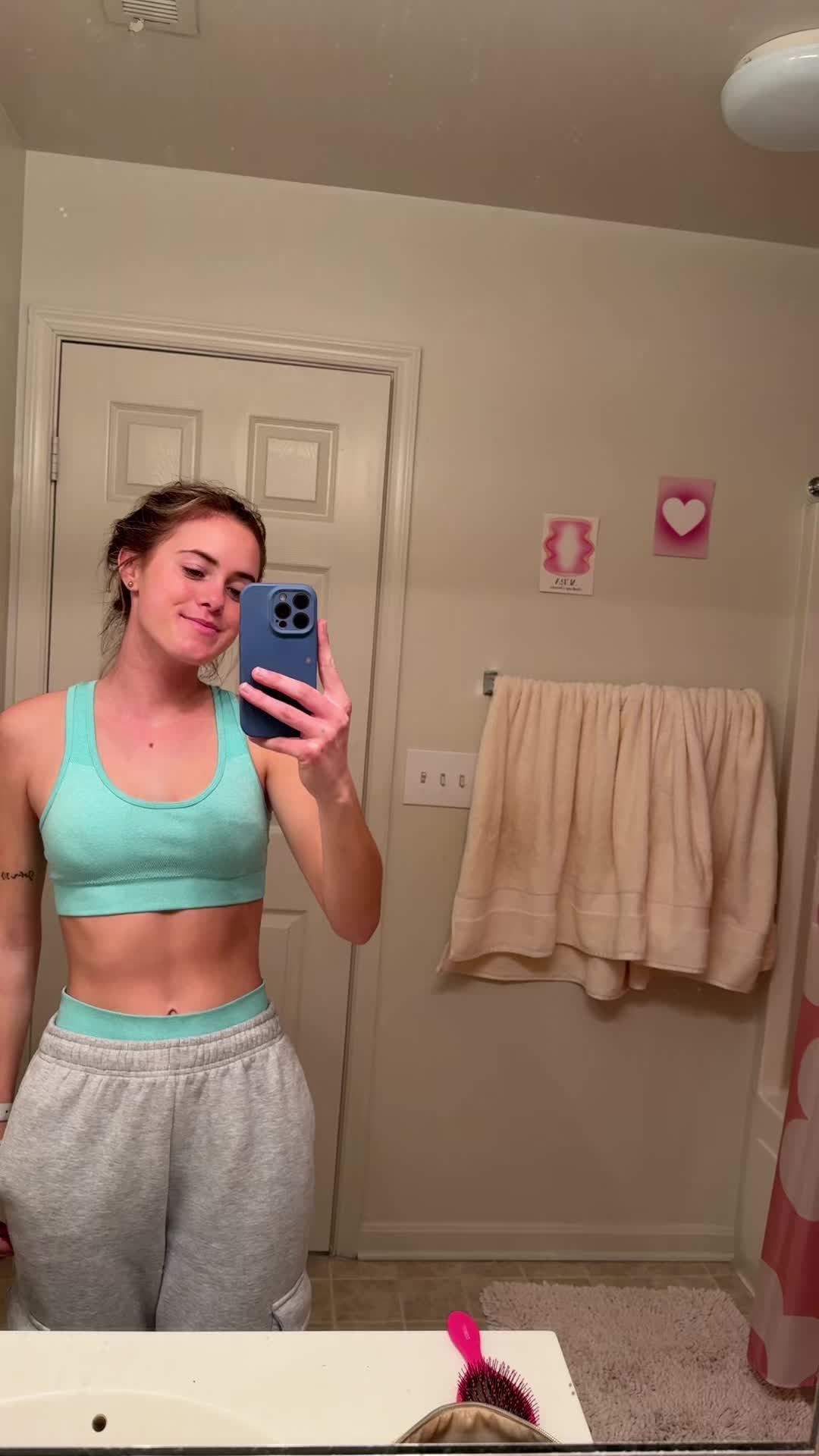 @blondebae