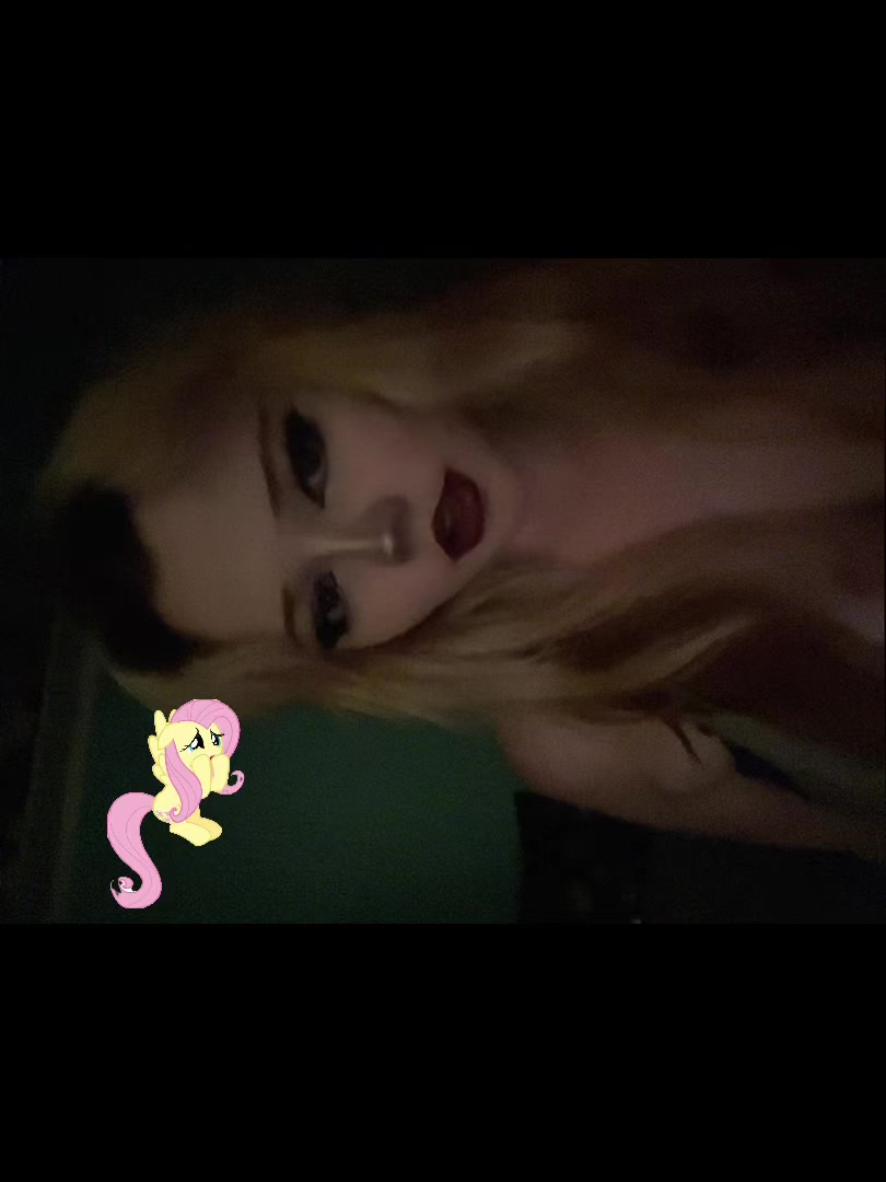 @ELL!!👽🦇