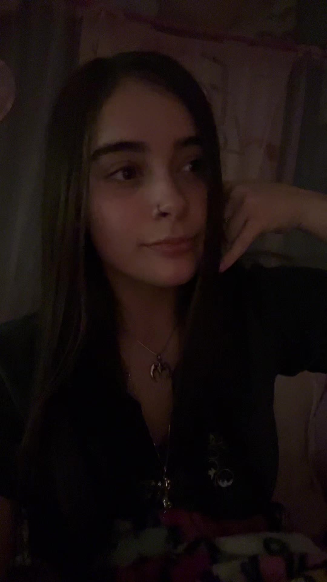 @⊱❀⊰