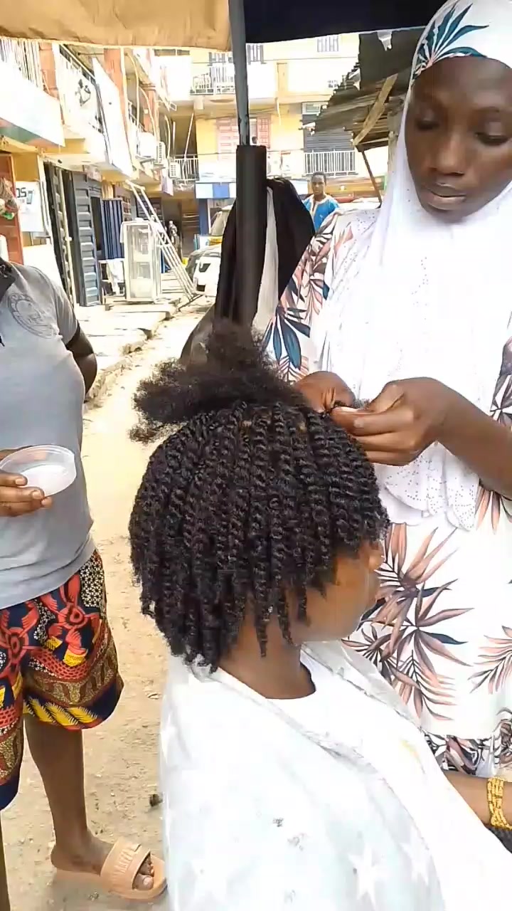 @Yettysalon