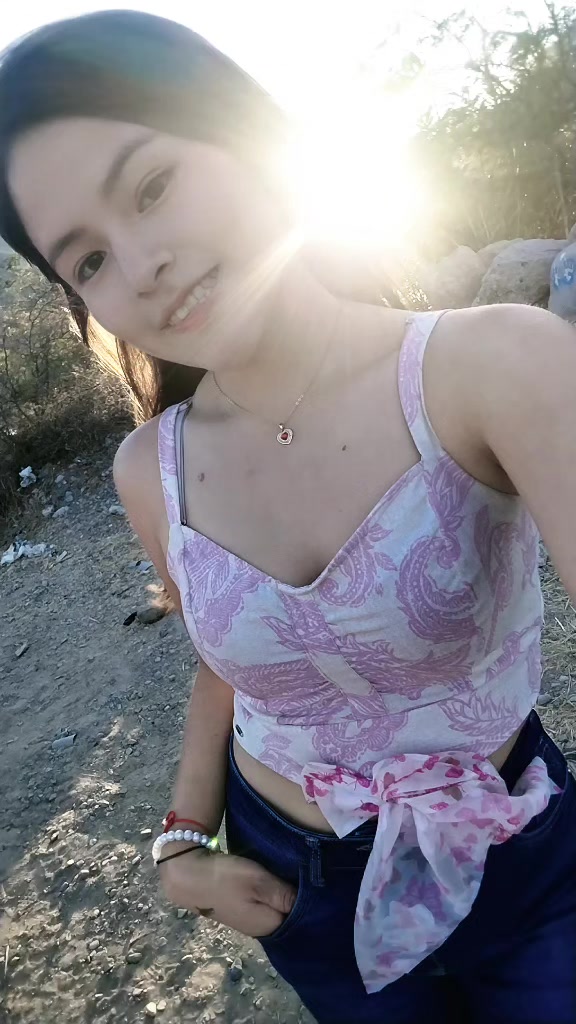 @Luna.