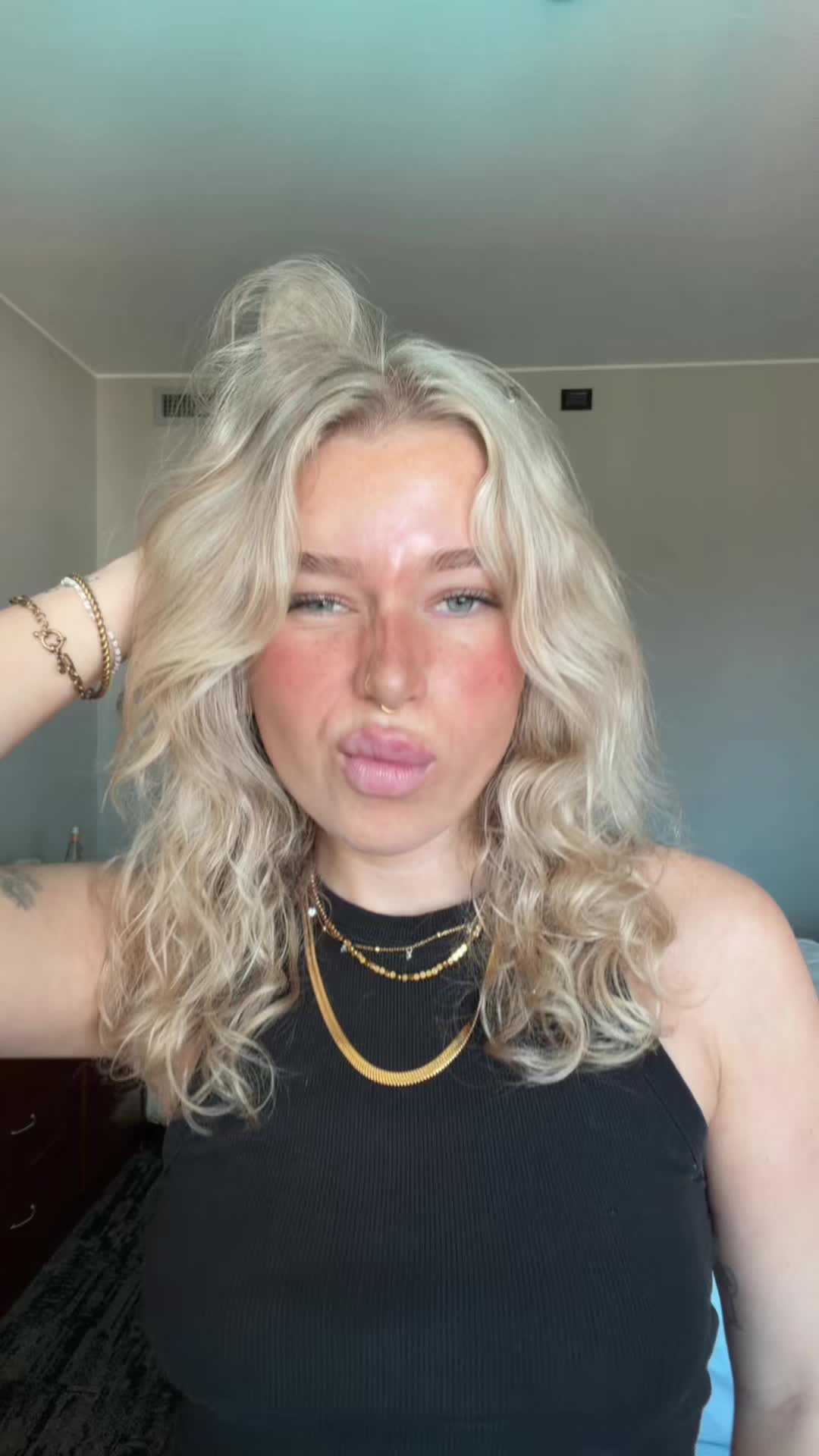 @Nina