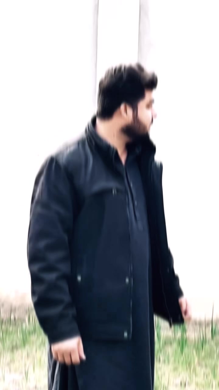 @M u e e z