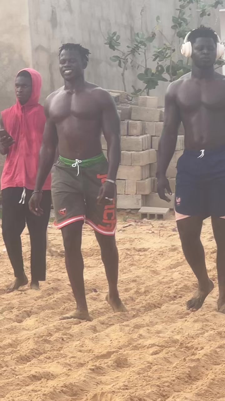 @Thiatou Limouzine💪💯