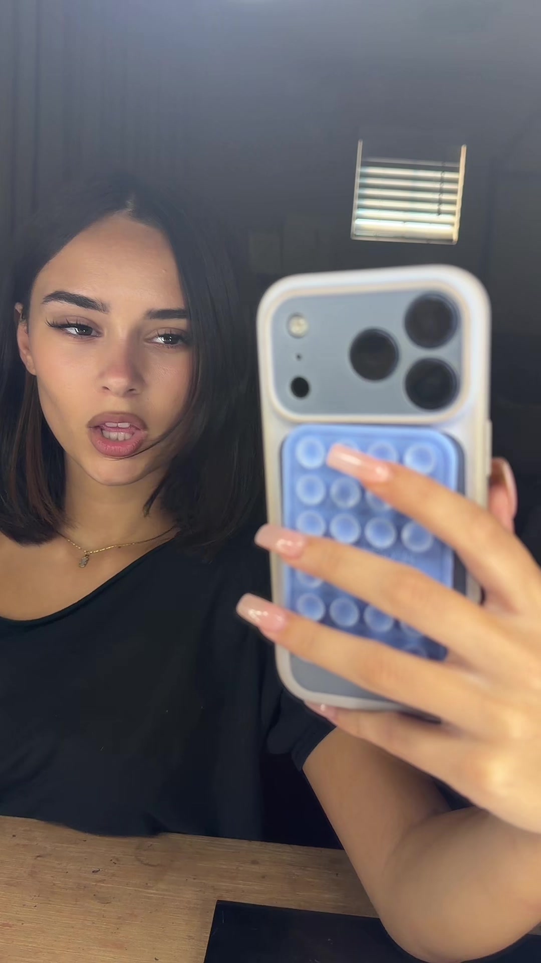 @avahsue