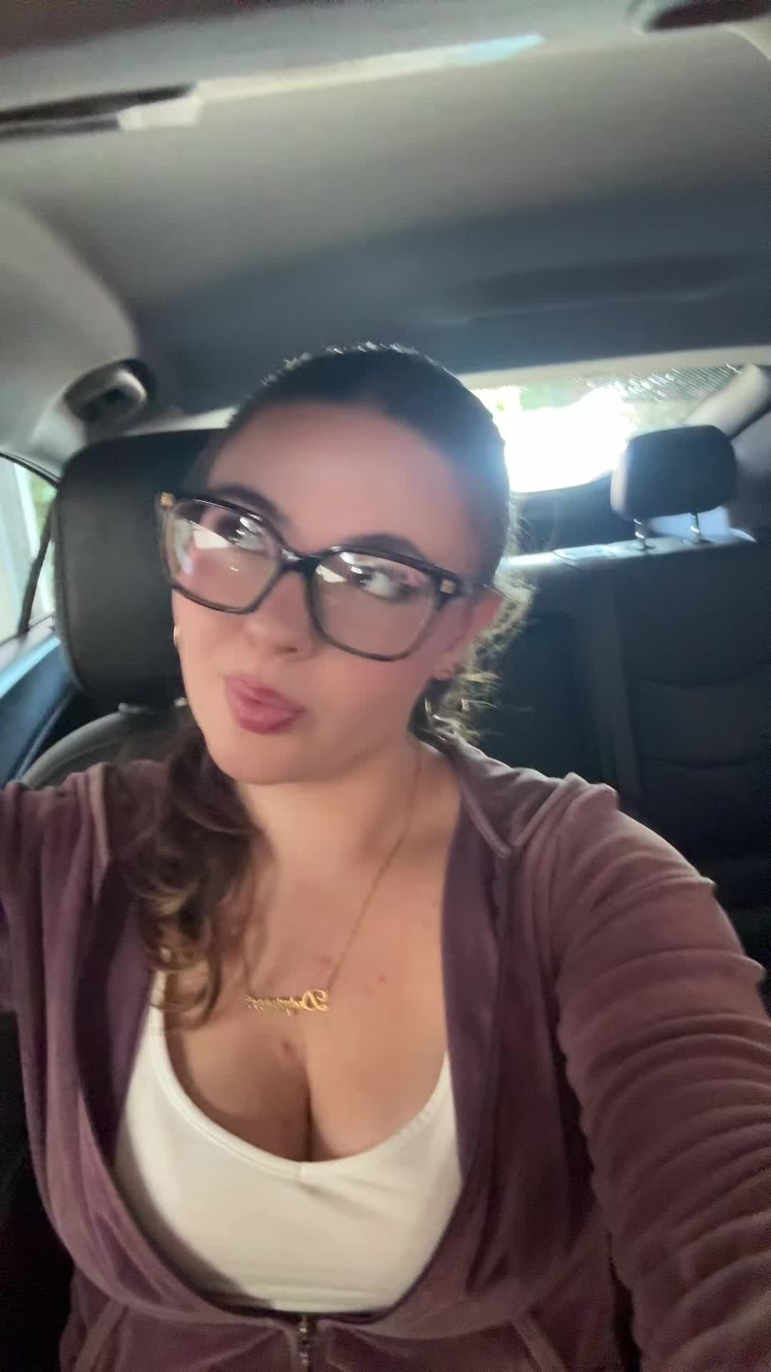 @deedee