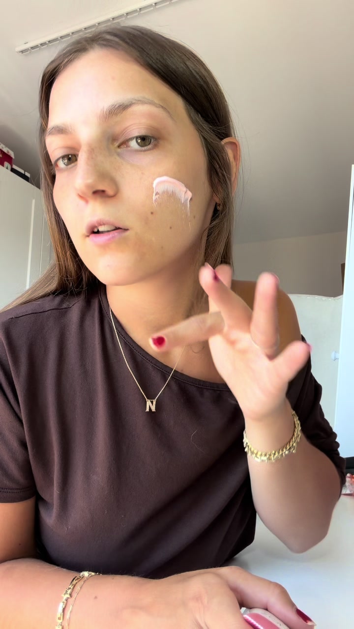 @Nazliibiber