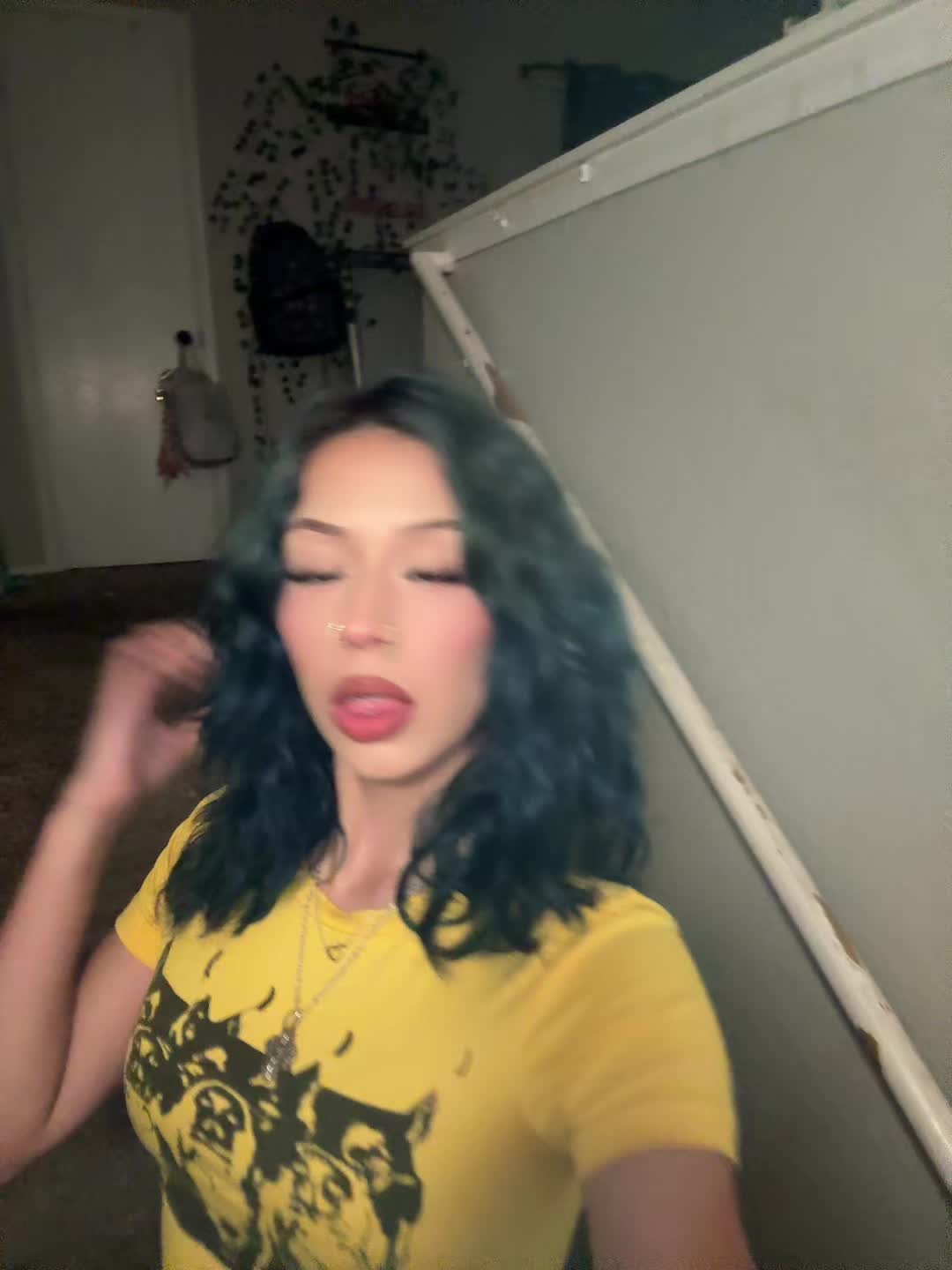 @🦇