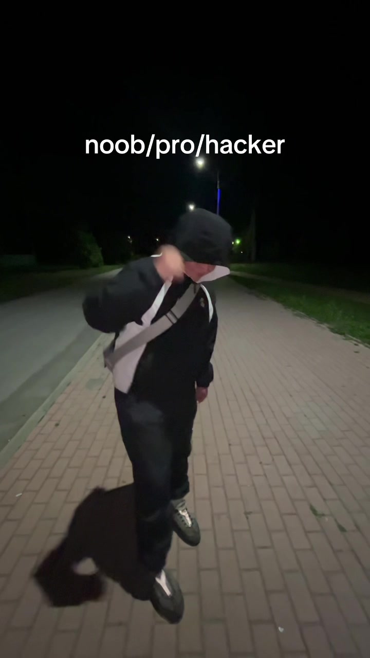 @Deanis