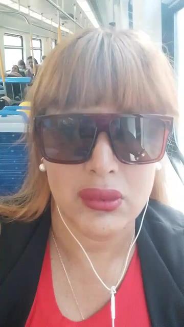 @Reina Larrea