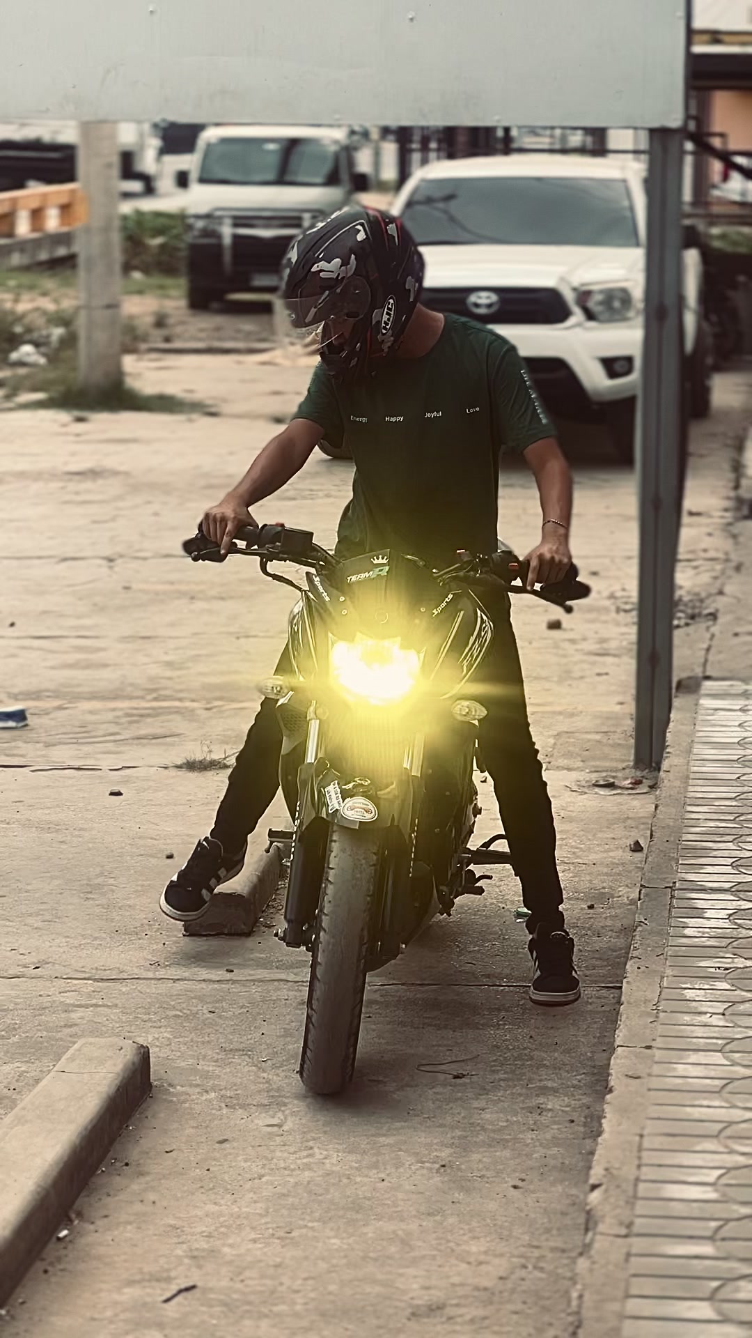 @Victor_01🪐