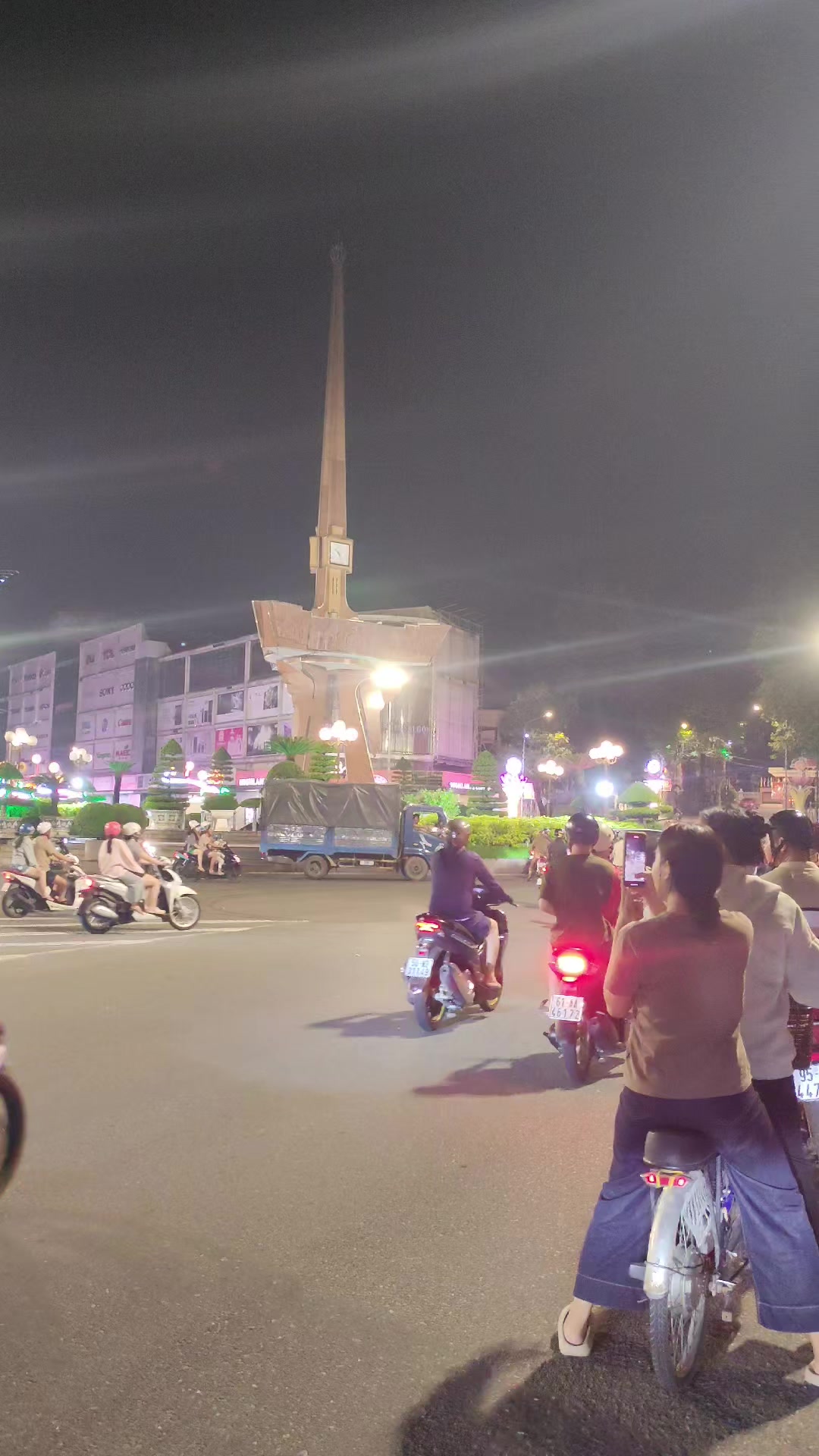 @Thoại tủi Rồng ²⁵