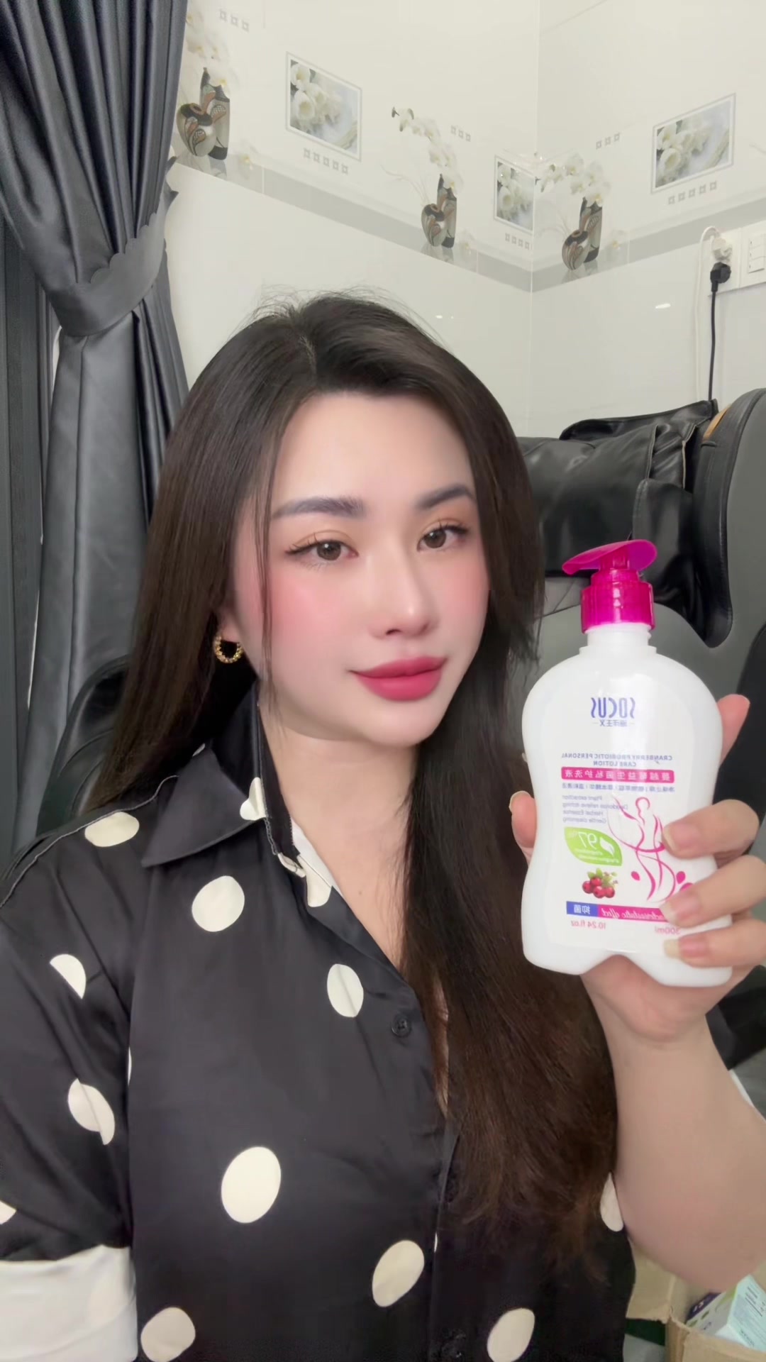 @Ho&agrave;ng Yến