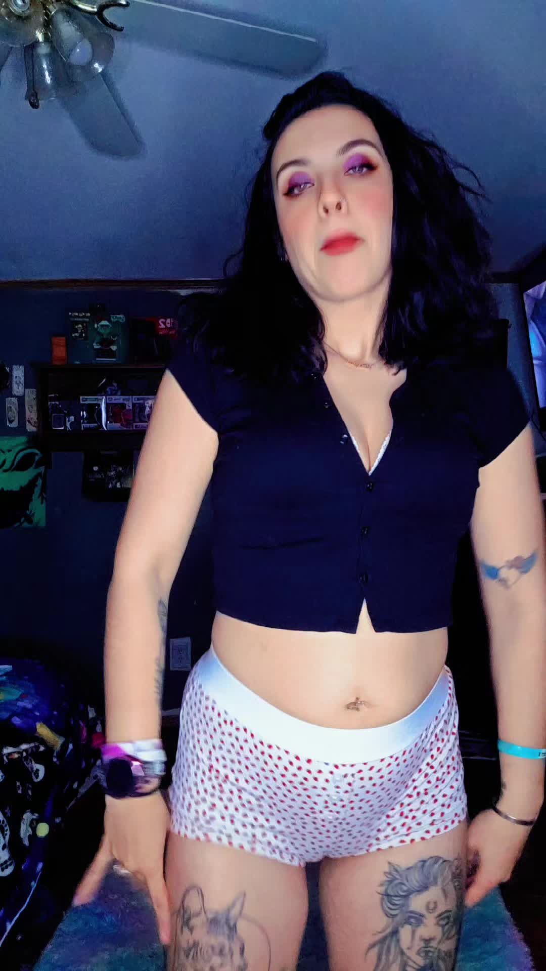 @Satanswitchbaby😘