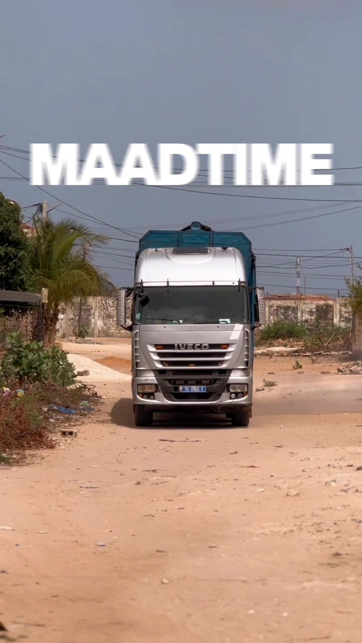 @MAADTIME😋😋😋