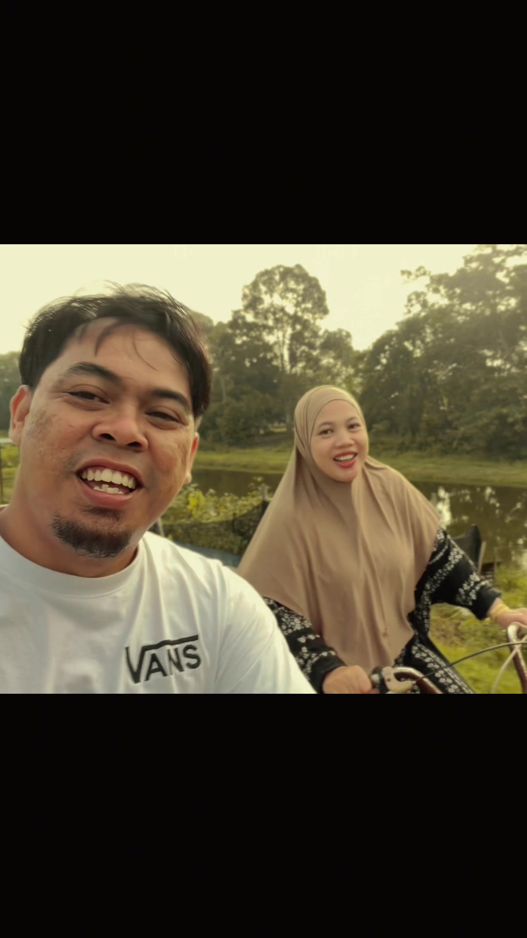 @Zhee Fauziah