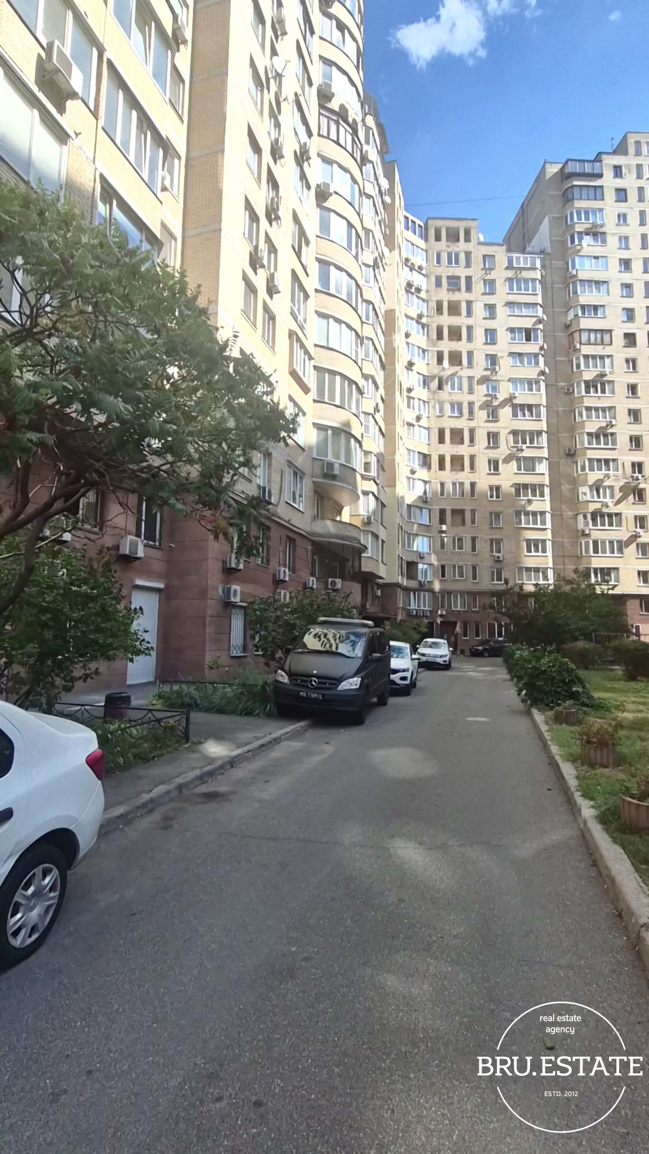@BRU.ESTATE